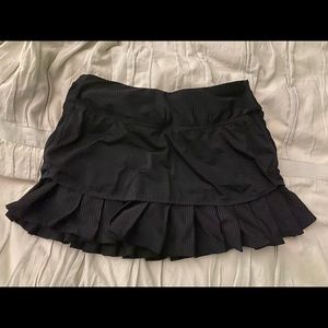 Black Athleta tennis skirt